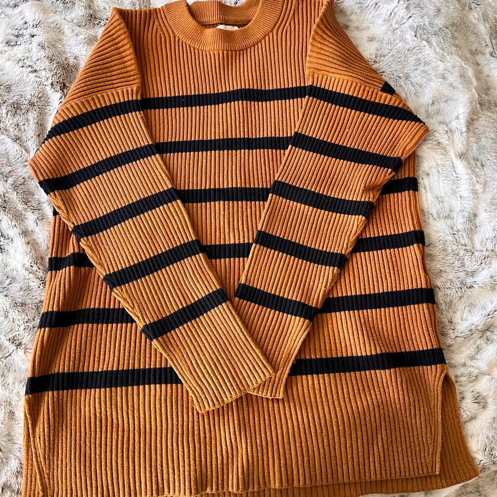 Abercrombie sweater, oversized